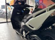 YAMAHA T MAX 530